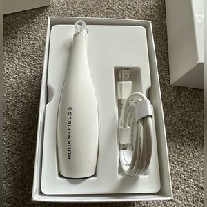 Rodan + Fields Pore Cleaning MD